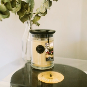 BW025143 SmallJar LS2 AfternoonRetreat